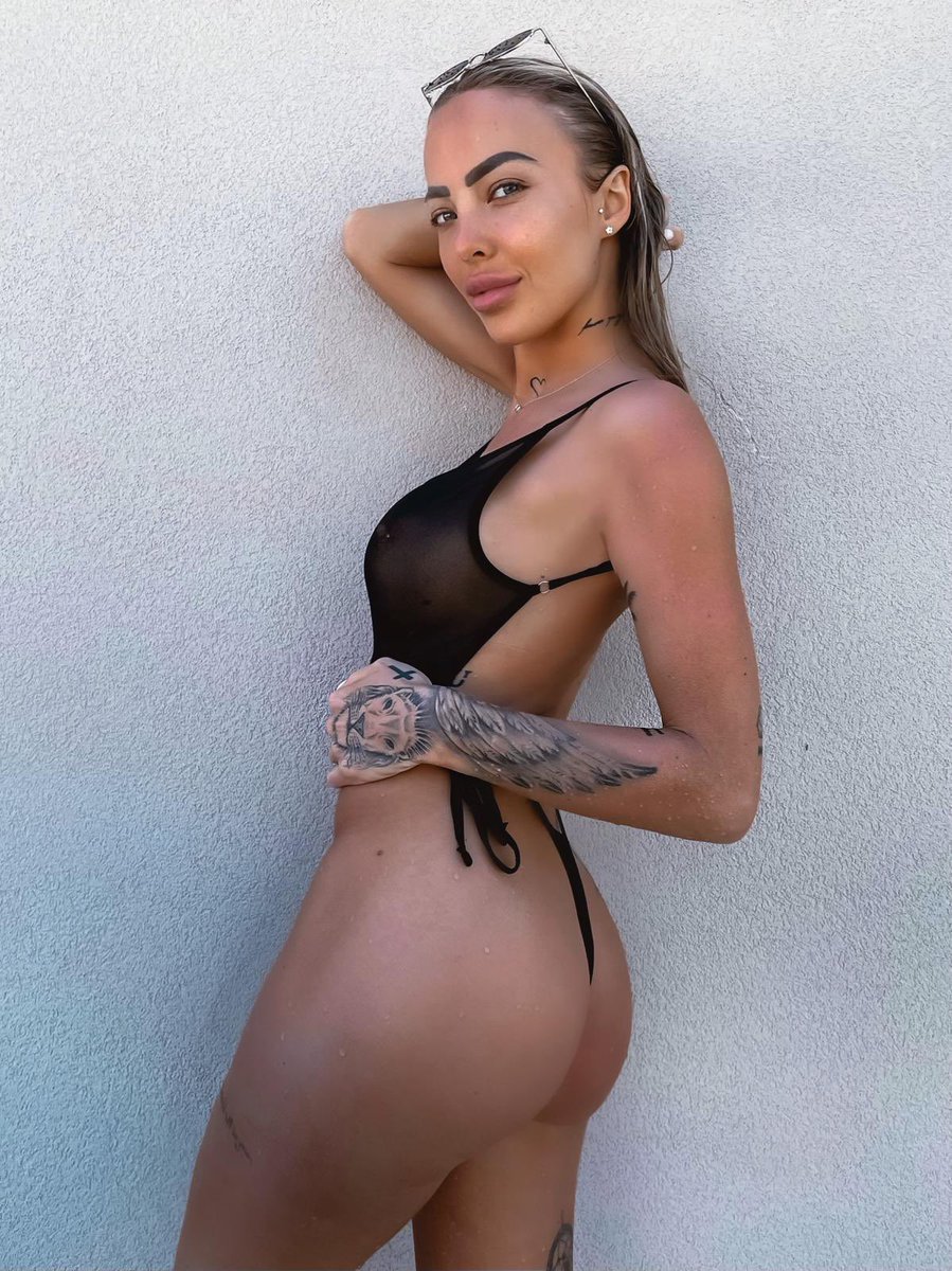 Xenia Blake tweet media