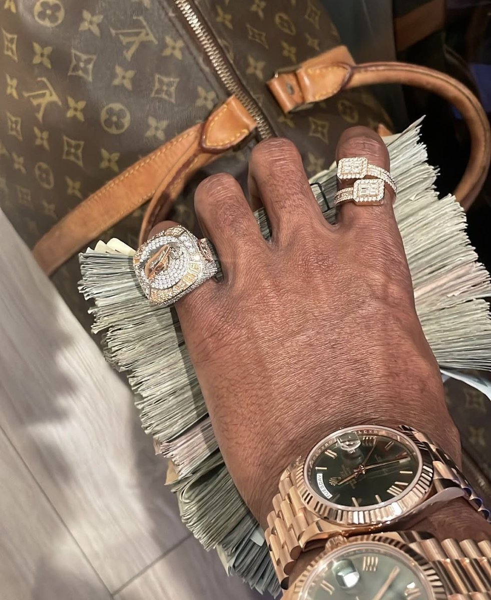 Blessed (@idblessd) on Twitter photo 