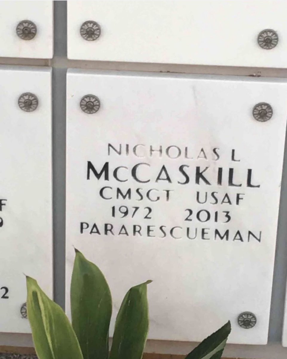 op_hawkeye's tweet image. 4.6.2013 | Chief Master Sergeant Nicholas McCaskill 🇺🇸

#OpHawkeyeRemembers #NickMcCaskill #PJ #ThatOthersMayLive #943RQG #306thRQS #SpecialTactics #USAFSpecialTactics #320thSpecialTacticsSquadron #1stSpecialForcesGroup #353rdSpecialOperationsGroup #BronzeStar