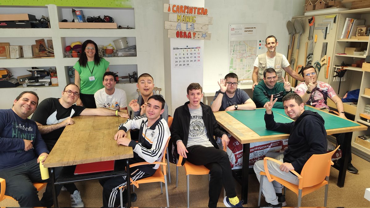 ApiceEpilepsia's tweet photo. Ya estamos de vuelta! Todo muy bien en el primer día de clase del Centro de Formación después del descanso de Semana Santa. Con muchas ganas de vernos y de contarnos cómo nos ha ido en estos días. Ahora a por un tercer trimestre emocionante!! 💪🏻🧡
#centrodeformacion #discapacidad https://t.co/TzH6guQYoh