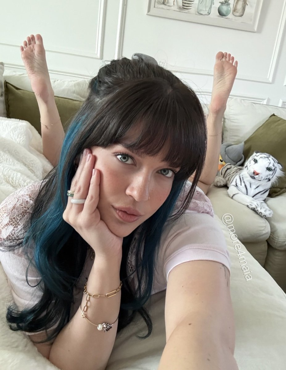 ･ ❀ Maia ° . ✿ tweet media