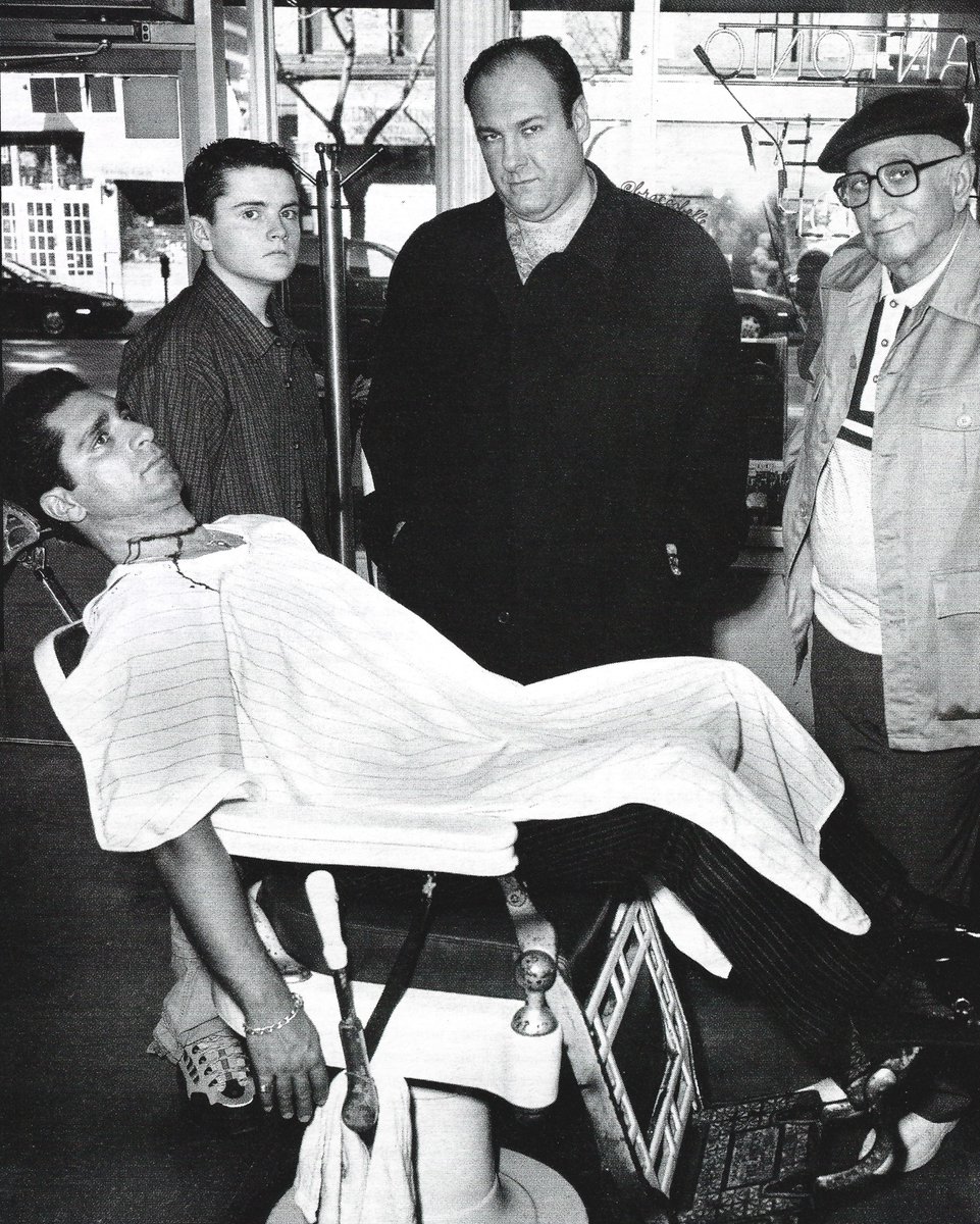 elé —lorraine bracco's lovebot ♡₊˚⊹ tweet media