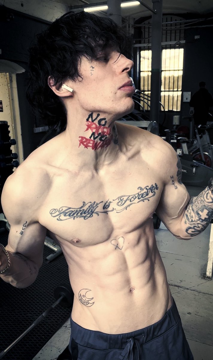 Crashh🏴‍☠️ tweet media