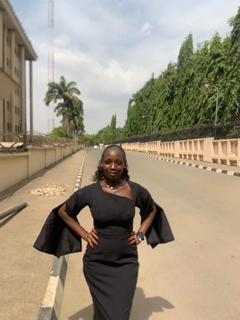 Hannah 𓃵 🙂‍↔️ tweet media