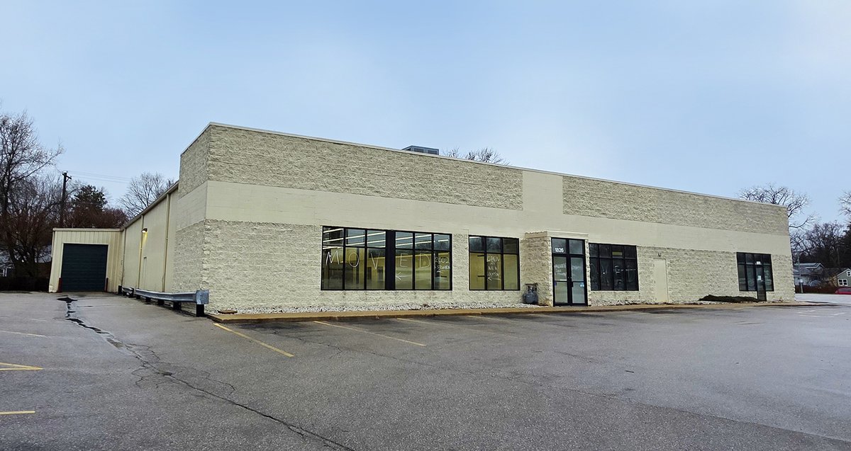 Retail Building For Lease - 1826 S. Stoughton Rd., Madison, WI

slideshare.net/.../retail-bui…

#leemadison #LeeAssociates #commercialrealestate #realestate #forlease #retail #madison