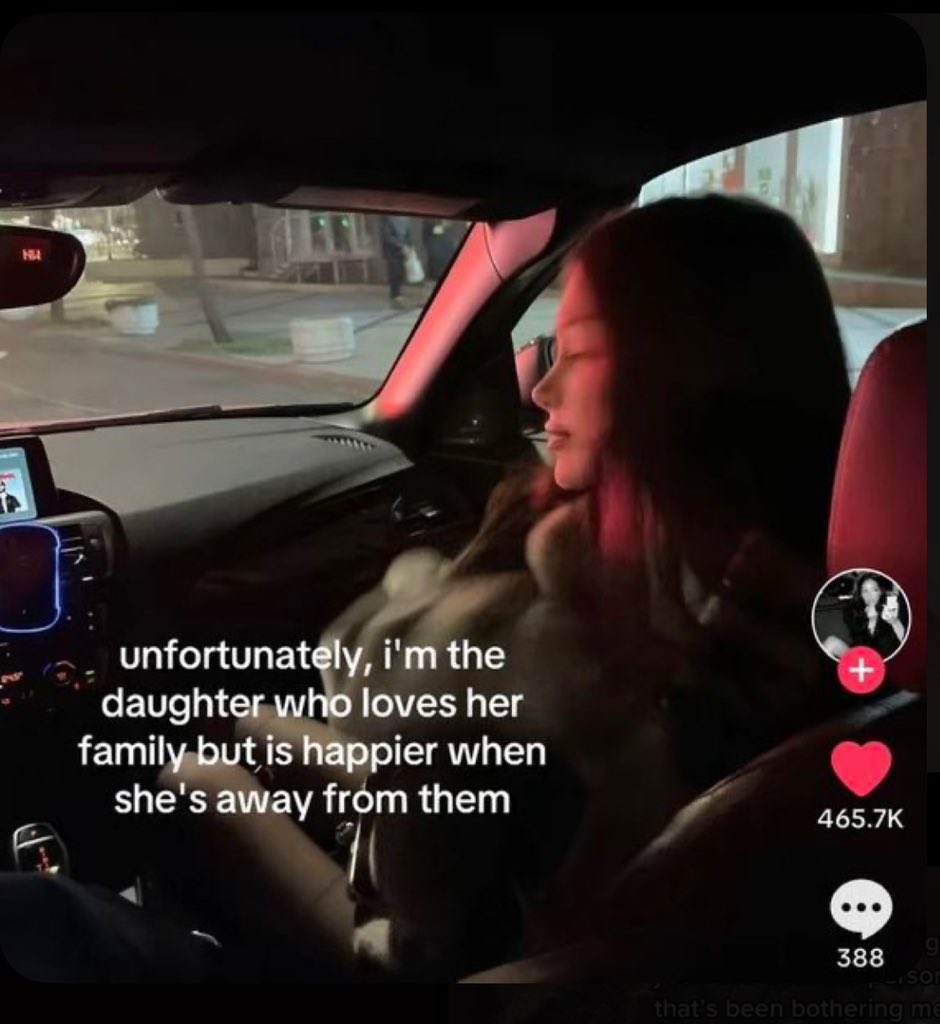 girlsay. tweet media