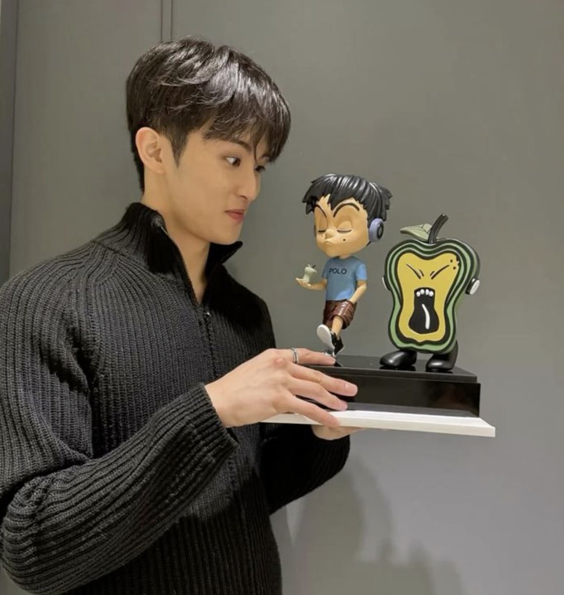 re. | logout dulu tweet media