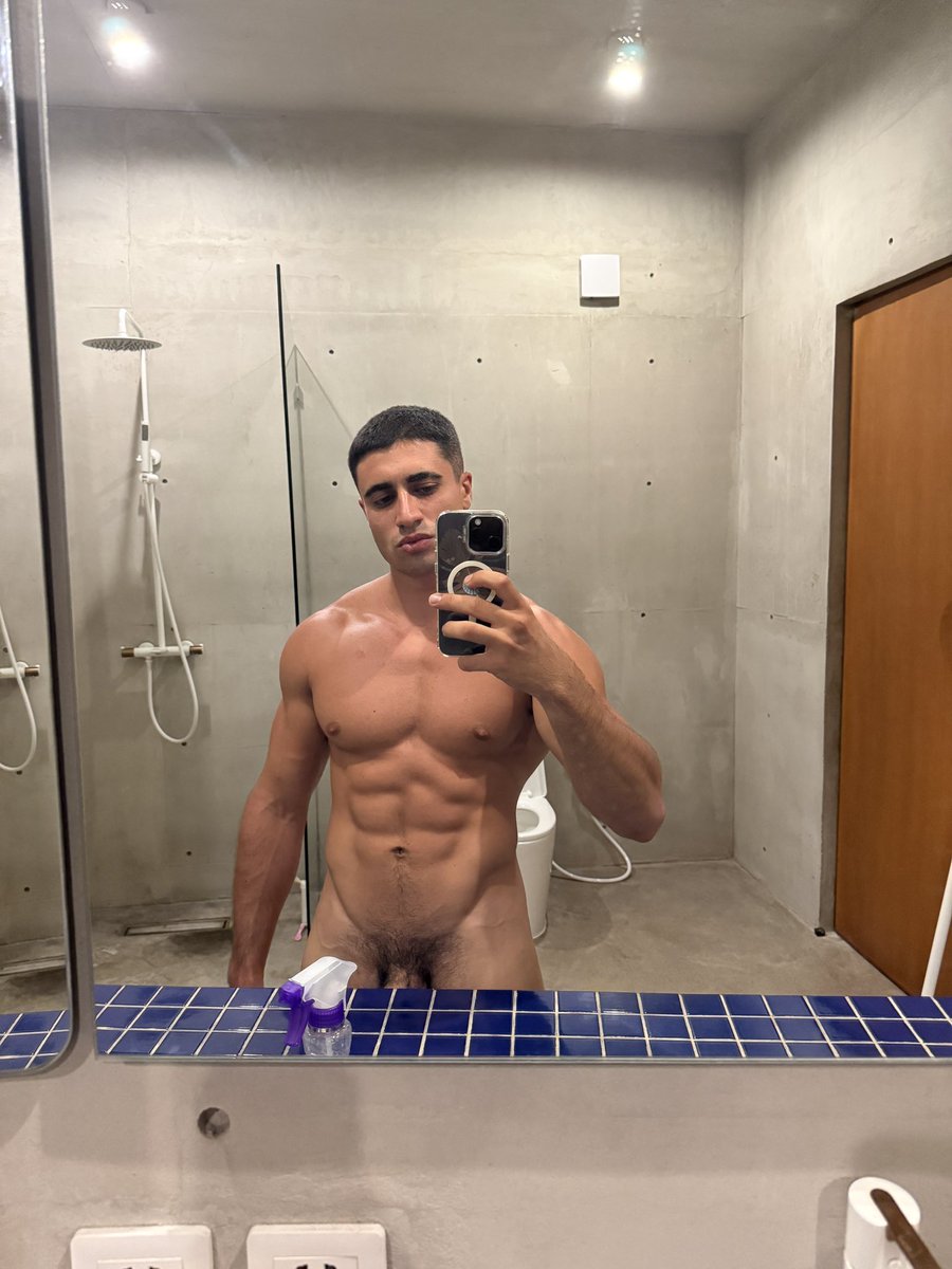 SILVERBACK tweet media