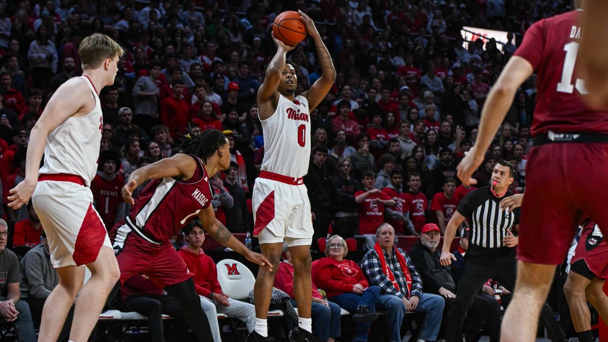char_cliff's tweet photo. Miami players in transfer portal ahead of Tuesday’s frenzy: 

So. Forward Brant Byers (14.2 PPG)
Jr. Forward Eian Elmer (12.7 PPG)
Fr. Point Guard Trey Perry https://t.co/UfPP5nQXjn
