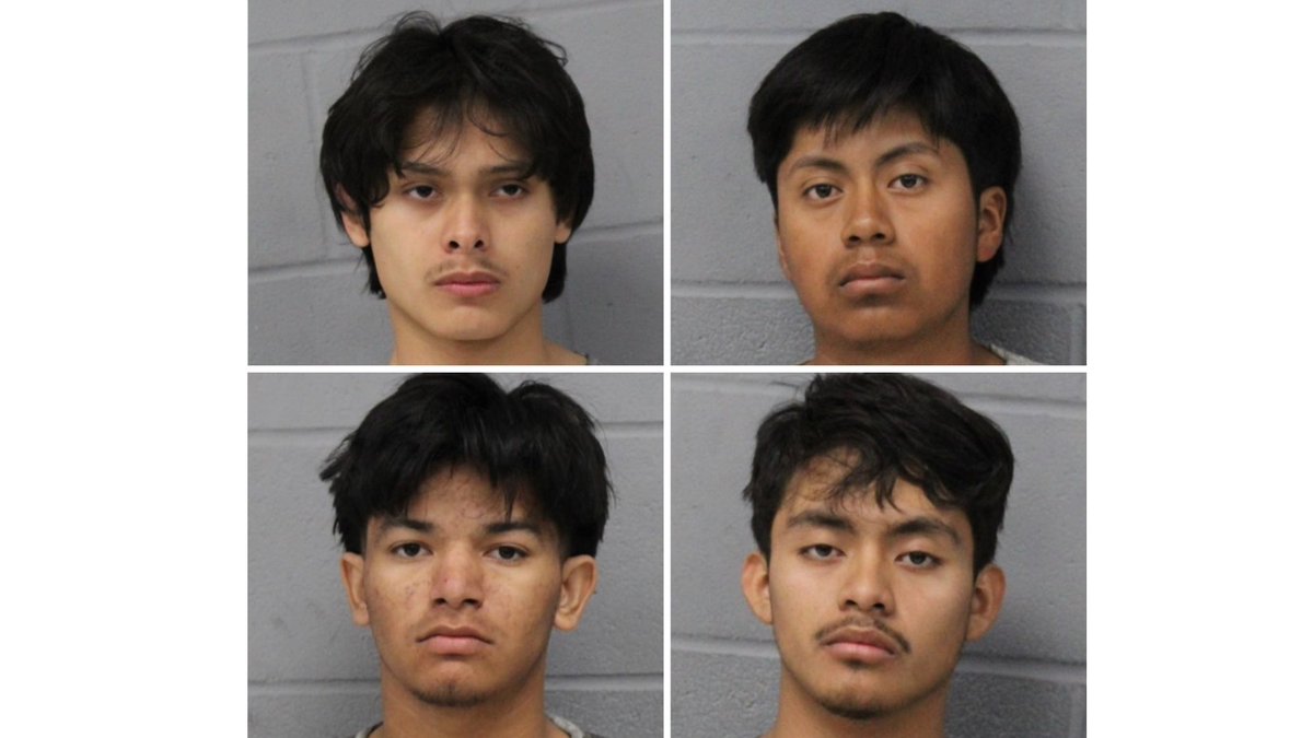 Dapper Detective tweet media