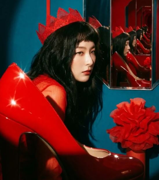 i love seulgi cosmic in eyes😘🐻👰‍♀️🇰🇷 tweet media