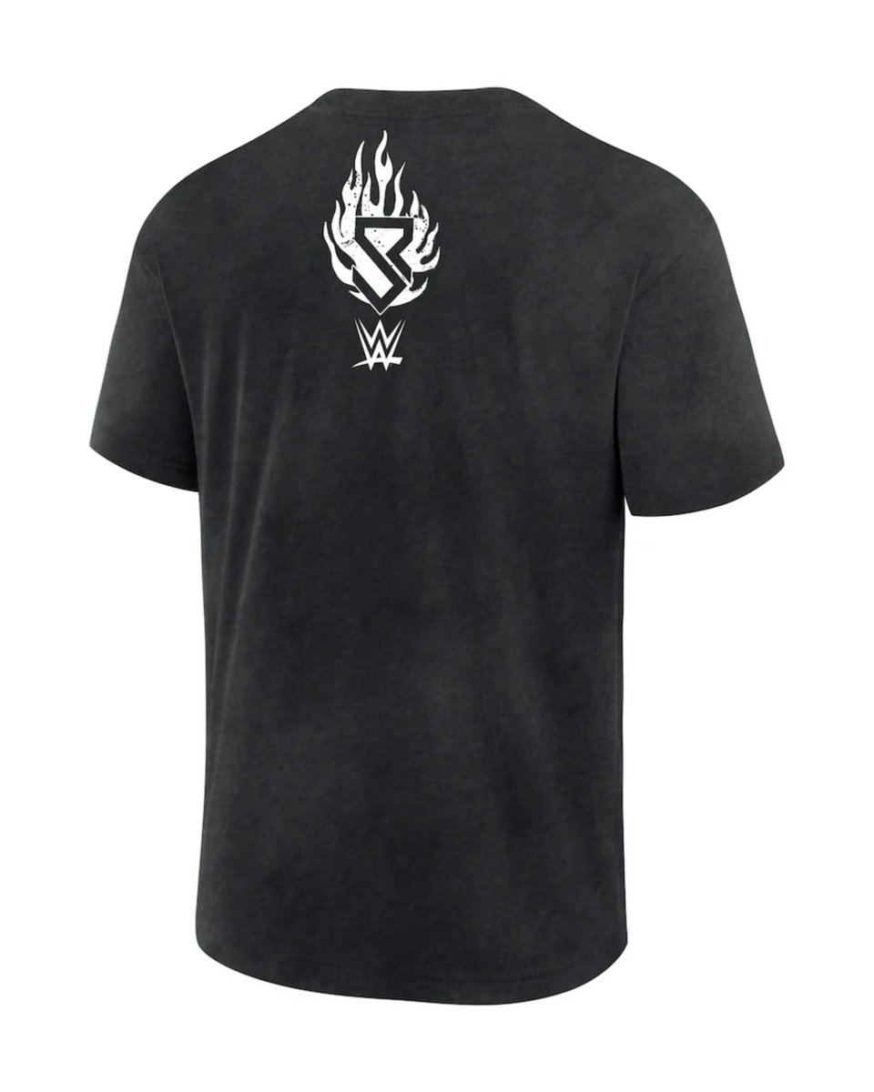 New Merch On WWEShop 🚨

Seth Rollins Vertical Revolutionary Visionary T-Shirt ⬇️

🛒: shop.wwe.com/en/mens-black-…