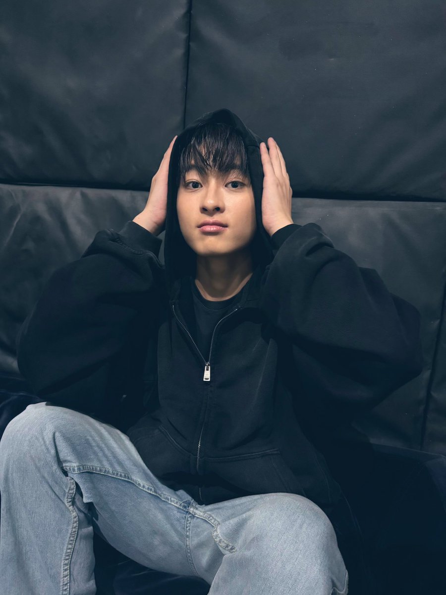 เฟ่อ tweet media