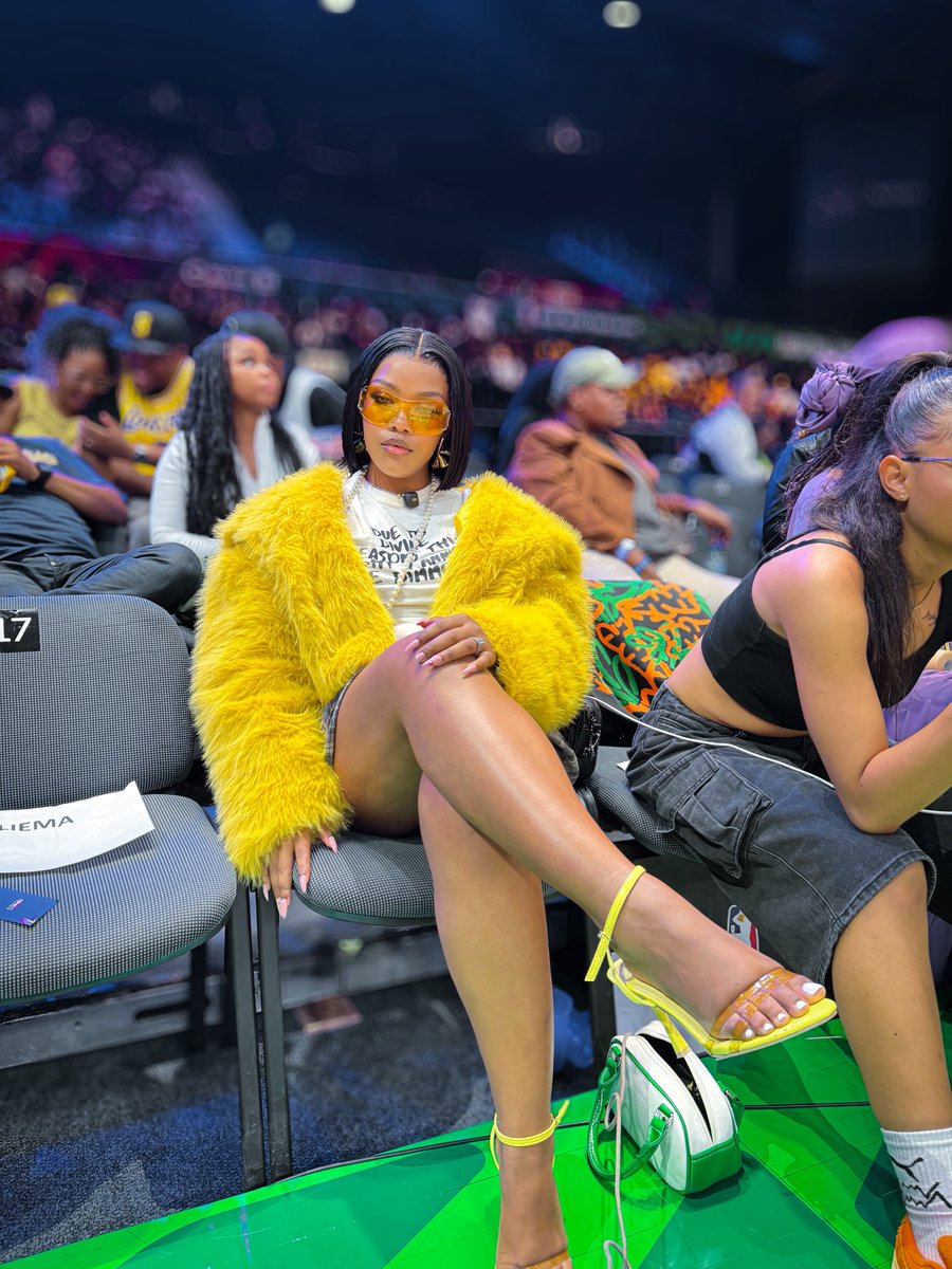 LIEMA PANTSI #BELLSnWHISTLES 🔔 tweet media