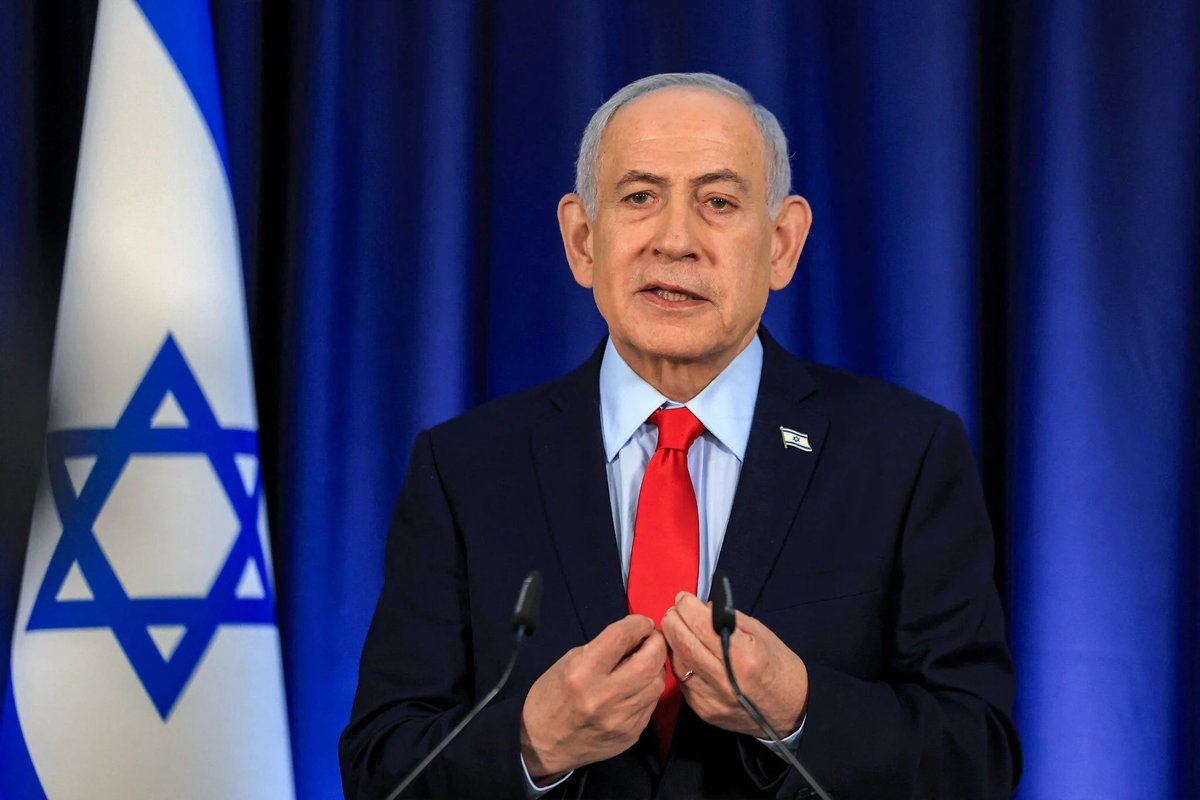 AIRNewsHindi's tweet image. इज़रायली प्रधानमंत्री #BenjaminNetanyahu ने कहा कि इज़राइल ईरान के खिलाफ अपने हमलों को पूरी क्षमता से सभी मोर्चों पर जारी रखेगा, जब तक कि खतरा पूरी तरह से समाप्त नहीं हो जाता और युद्ध के सभी लक्ष्य हासिल नहीं हो जाते।

#WestAsiaConflict