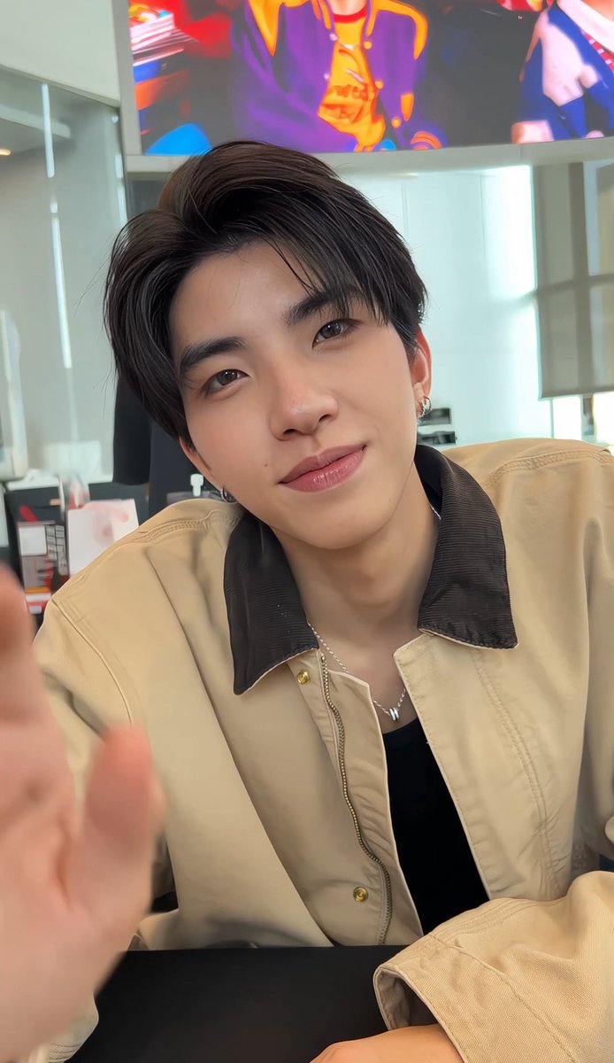 แต่นแตนแต๊นนน tweet media