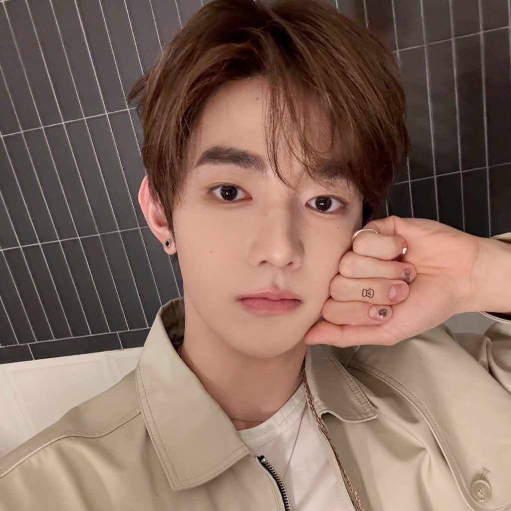 Cara 𖤓 tweet media