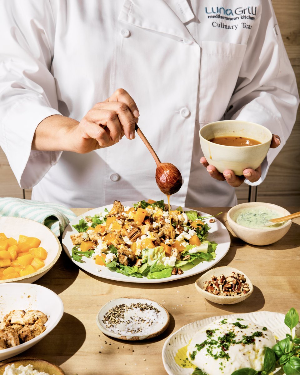 Luna Grill tweet media