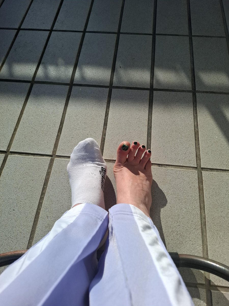 mynami20's tweet photo. take the second one out... and clean them...
@modelssecret_
@rt_feet https://t.co/6EHcwRoa1u