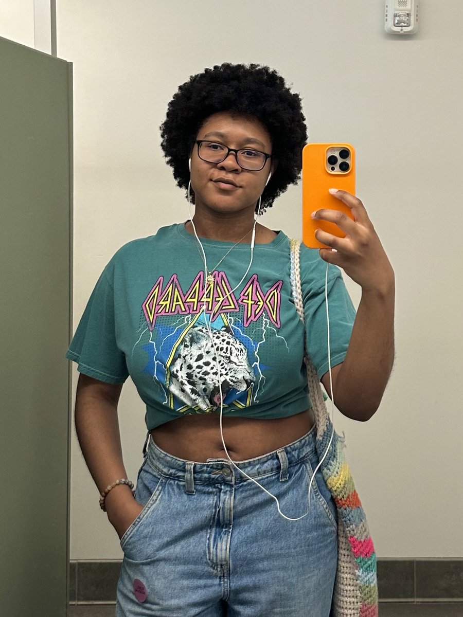 shay 𓂀 tweet media