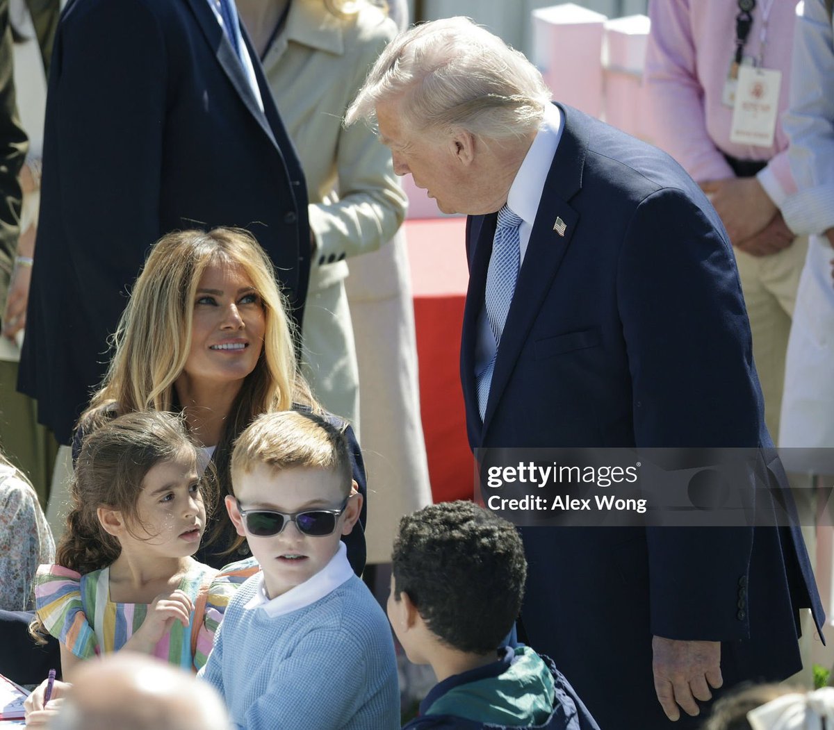 FLOTUS Report tweet media