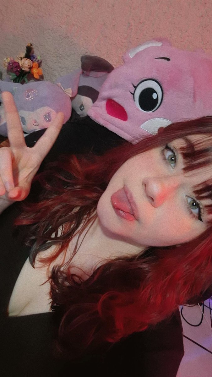 Lexie🦋 tweet media