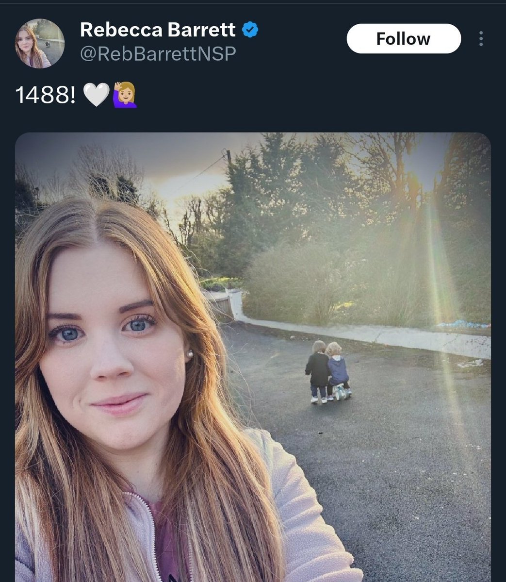 Dj remixes "Mario" for a huge crowd tweet media