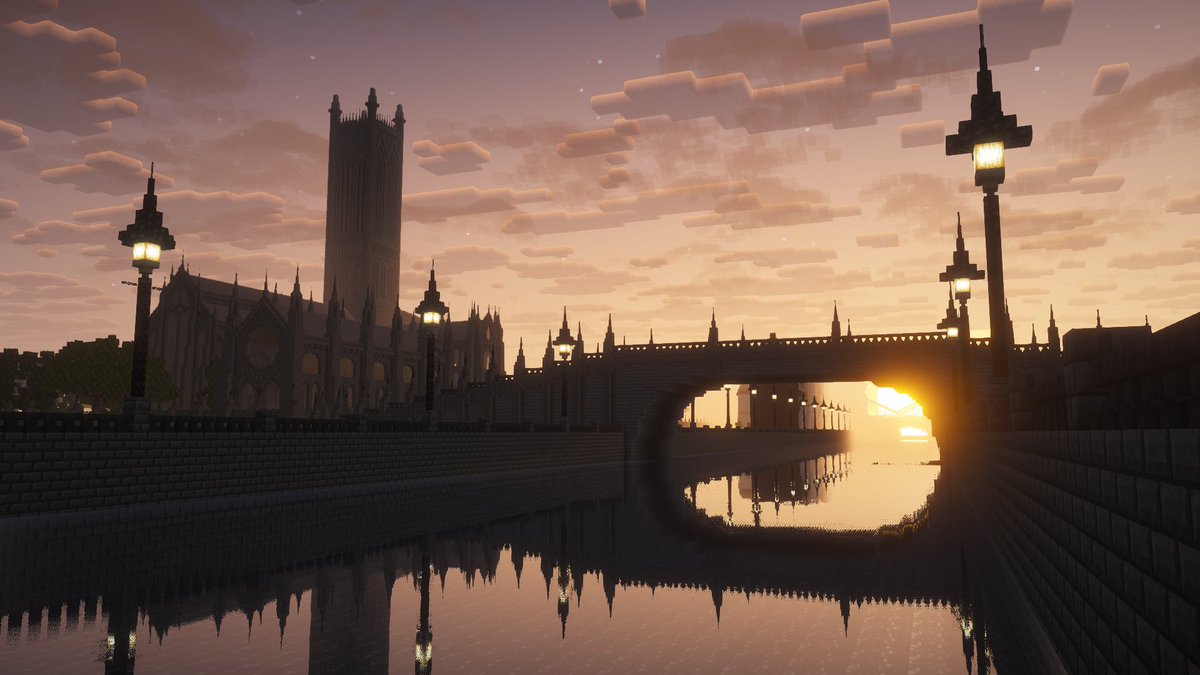 kryptodaYT's tweet photo. Cathedral Bridge, with the Cathedral in the background

#minecraft #architecture https://t.co/7yQmCbPQxB