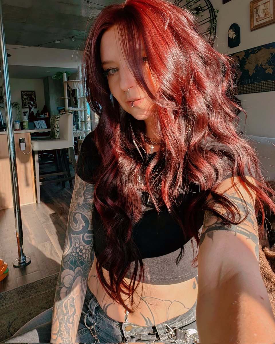 Red Raven 🌹 tweet media