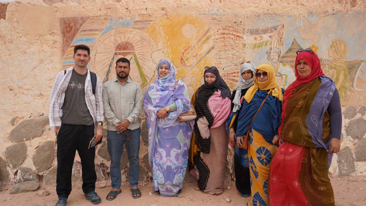 _CJE_'s tweet photo. Esta semana estamos en los campamentos de refugiados saharauis para reunirnos con diferentes Secretarios regionales de la @ujsario_ws y asistiendo al evento conmemorativo de los 50 años de la República Árabe Saharaui Democrática 🙌🏽 https://t.co/AgrTyWbrCJ