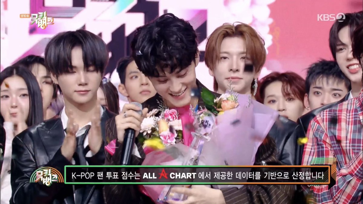 leemark8O2's tweet photo. 더퍼프 일주년 축하해 맠랑해 !!!! 🫑🩵
 #TheFirstfruit1stAnniversary https://t.co/5LFcABy0f6