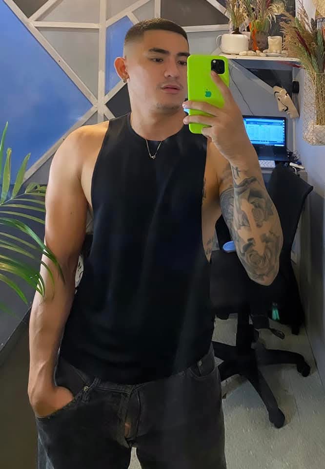 MIKEL LEGIT ( FOR HIRE ) tweet media