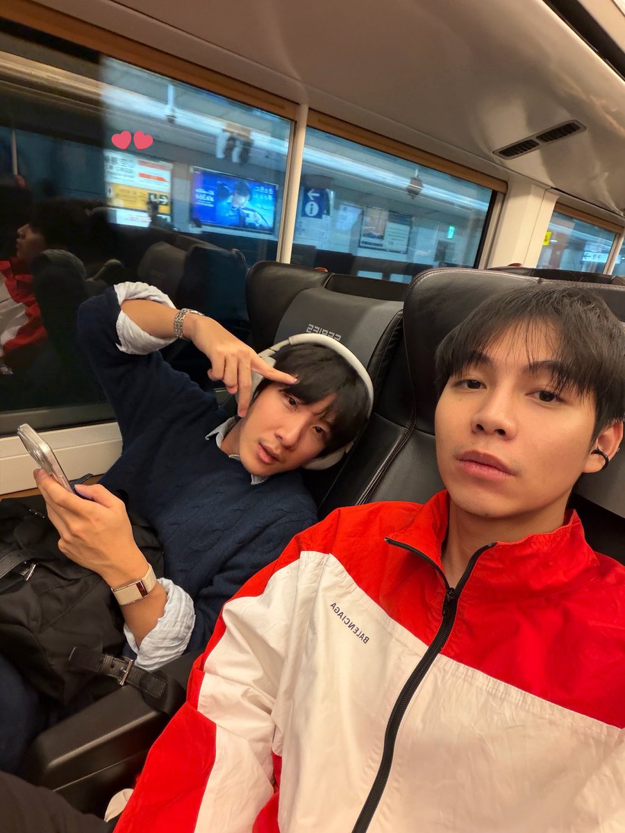 Shra ✨ tweet media