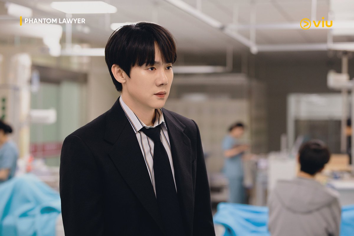 Viu_PH's tweet image. Still in awe of how Yoo Yeon Seok slips into any role so effortlessly. 👏✨

#PhantomLawyer #YooYeonSeok