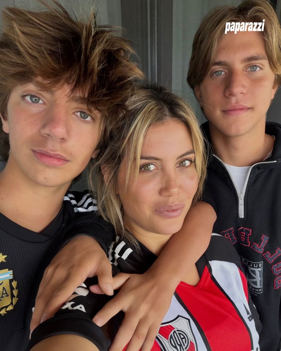 Paparazzi tweet media