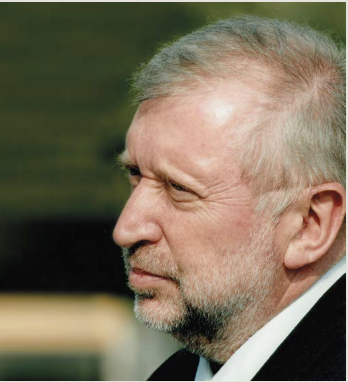 Stasiland Slovenija tweet media