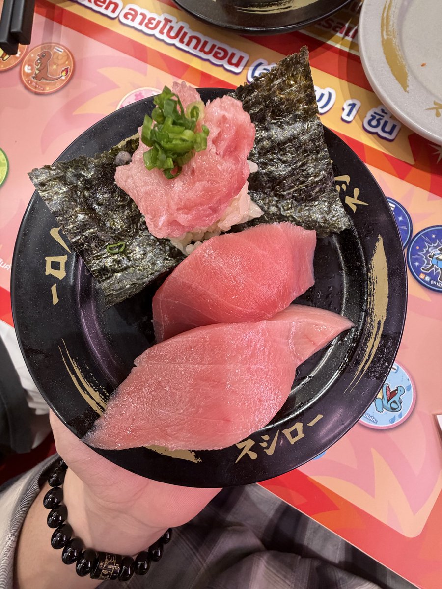 Phu.uuuuuuu tweet media