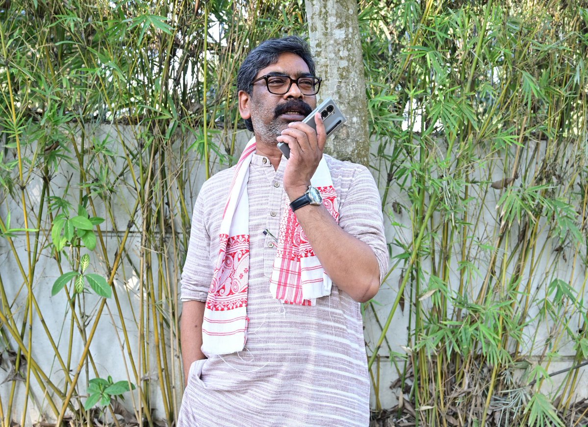 Hemant Soren tweet media