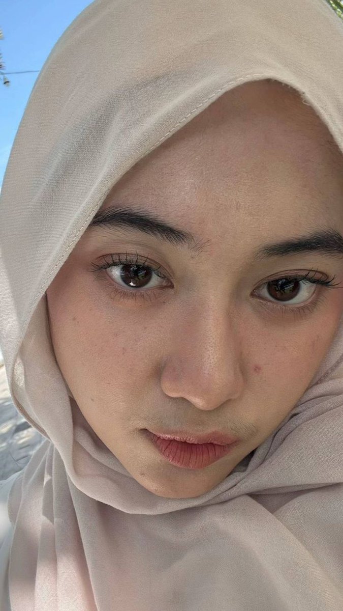 clipprandom_990's tweet image. Hijab Random

#Hijabrandom #Hijab #Hijabindo #Hijabviral