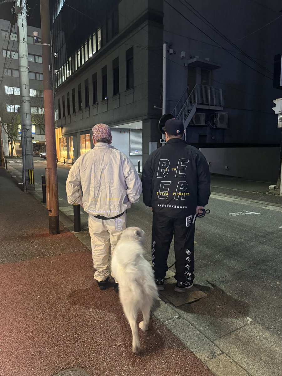 warunorirei's tweet image. Ｐ．Ｏ．Ｐの二人に感謝！
いつもありがとうございます！
着るBEERむちゃくちゃ評判良きです！
POPUPまたしましょ！
＠kamisuzuki 
＠hakushu 
メチャクチャお気に入りっす！
バーン！
#NOBOSE
#POP
#BEER