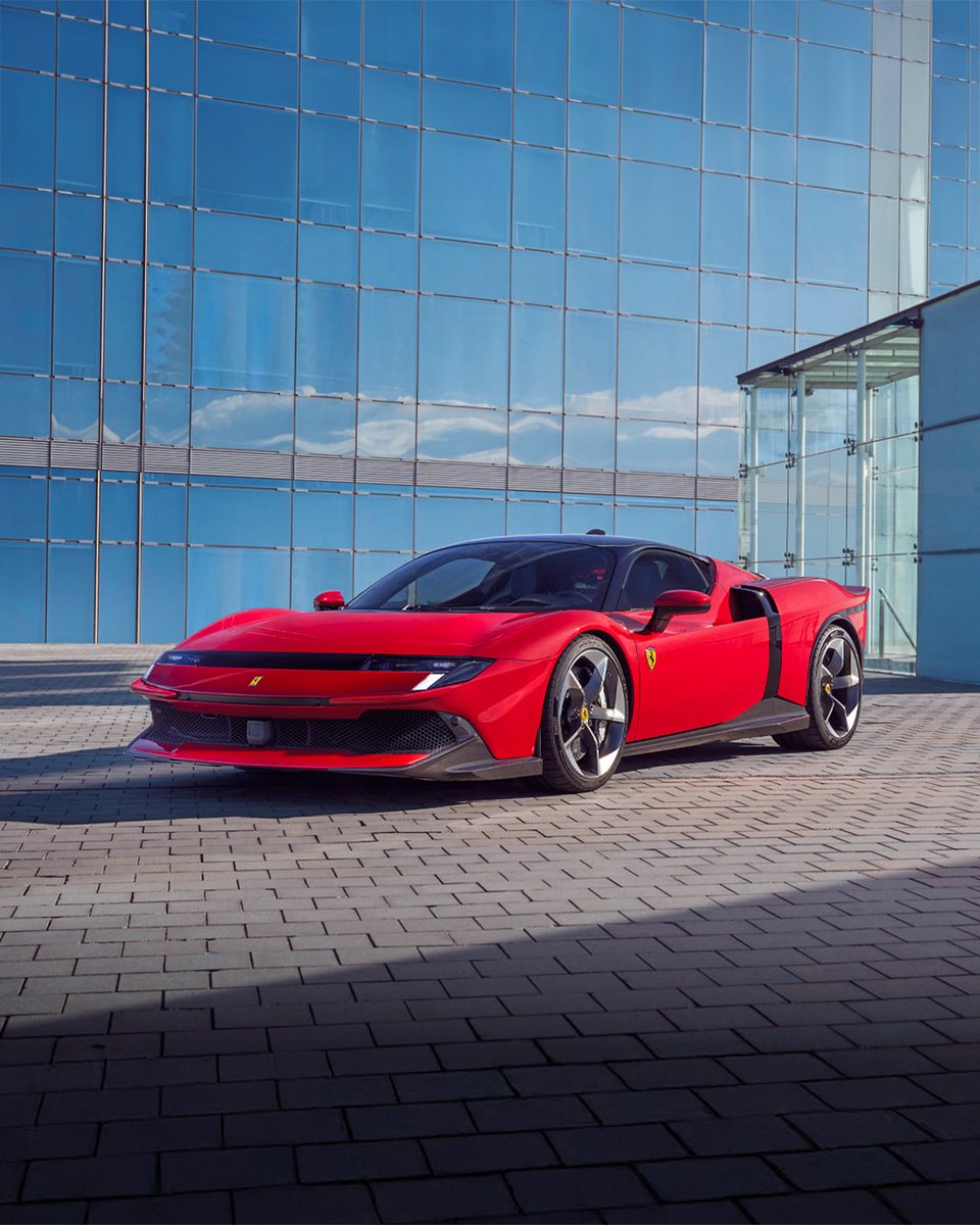 FerrariJPN's tweet image. アイコニックな存在であるTestarossa 
初代の #Ferrari500TR 、忘れがたき1984年の #FerrariTestarossa 、そして現在。
#Ferrari849Testarossa は最高出力 1050 cv を芸術の域へと昇華させ、その名を華麗に復活させた。

#Ferrari