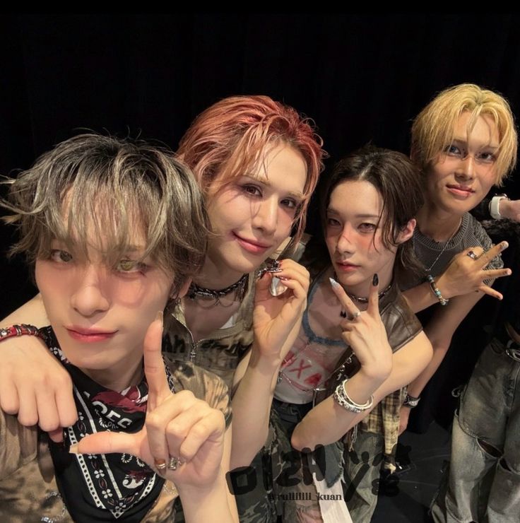 Alba🖤 tweet media