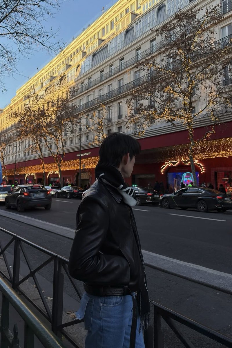 ⋆˚ aj 𝜗𝜚˚⋆ tweet media