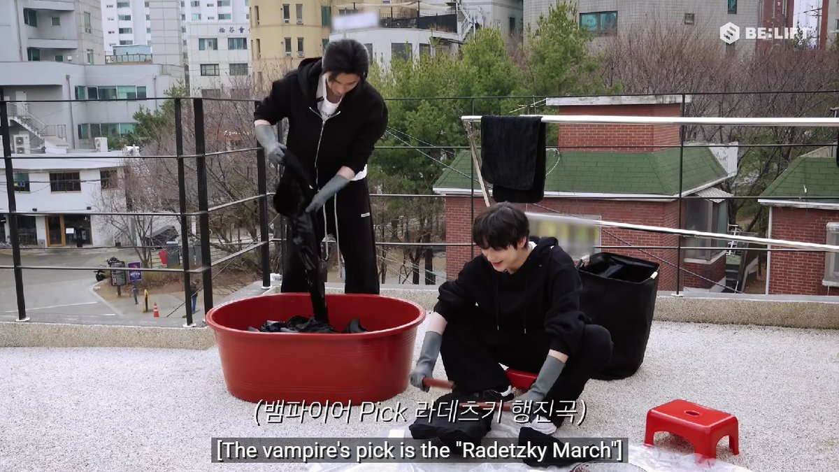 fieryblooms's tweet photo. pictures of newlyweds' first time doing household chores together (psh ends up doing all the heavy lifting bc he treats it as a work out while ksn takes on the cheerleader partner role) https://t.co/dOJ8HAIxHN