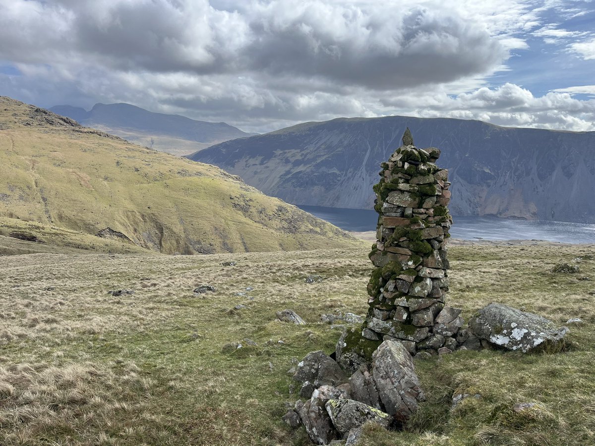 TravellingTrev's tweet image. Close to the spirit of a legend right now. We miss you Joss. #LakeDistrict ⛰️♥️ 🏃#truelegend