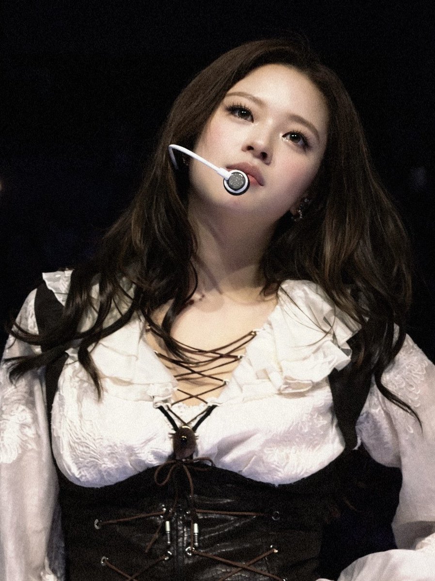 Jeongyeon❤️ tweet media