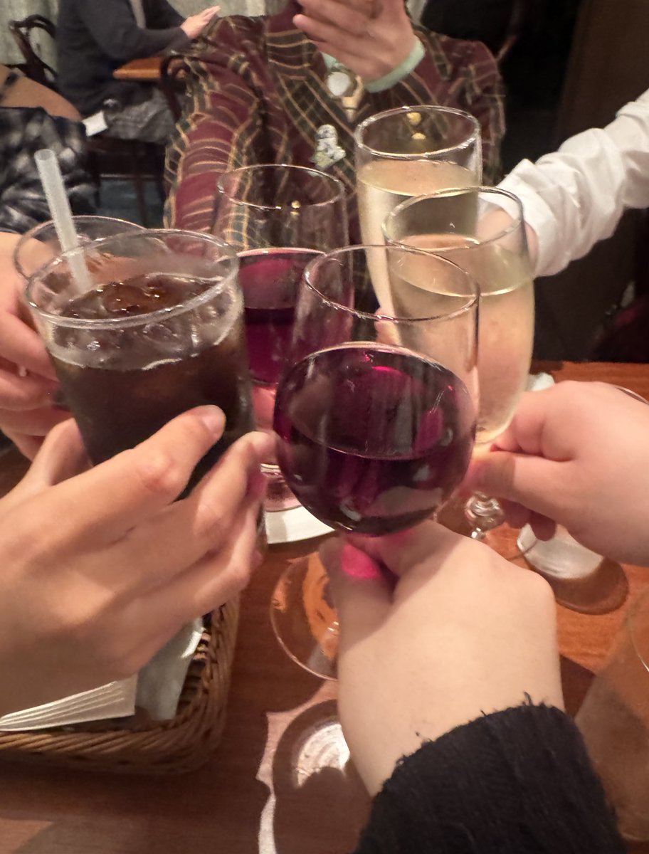 たかひろ tweet media