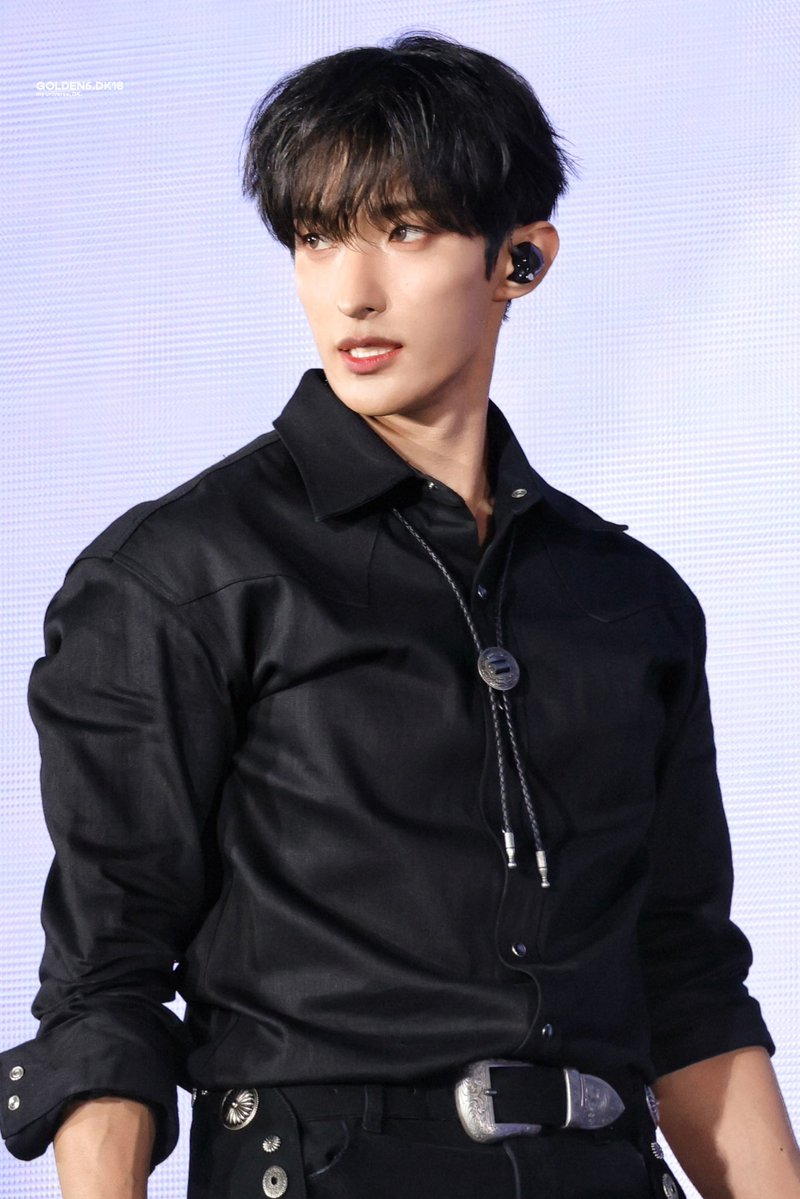 GOLDEN6.DK18 tweet media