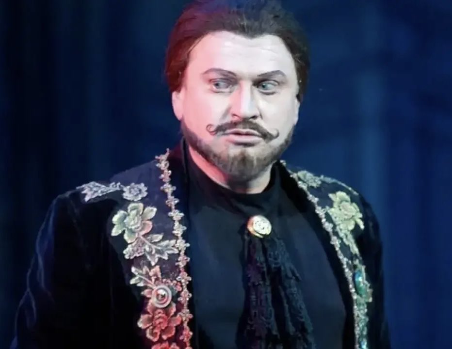 Opera with Opera News tweet media