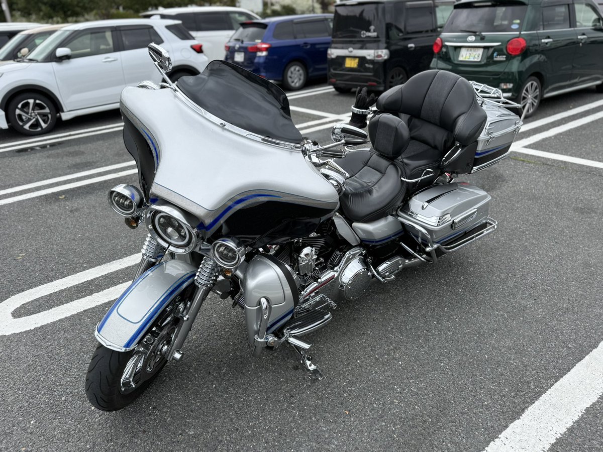 kusobouz0416's tweet photo. 久しぶりにバイクでちょっと散歩してきた
またには乗ってやらないと機嫌悪くなると困るからね

バイク乗るのが気も良い季節になってきた、沢山乗ろう！！
と毎年思ってるんだけどね💦
でも全然乗ってないから……

 #flhtcu
 #ハーレーダビッドソン https://t.co/xcH697BLyH